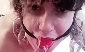kinky-teen-with-perky-boobs-makes-herself-cum-on-webcam