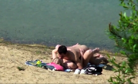 Beach Voyeur Spies On A Young Couple Having Passionate Sex